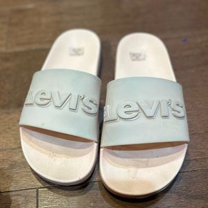 Levi's Pink Slip On Sandal slides Size 9